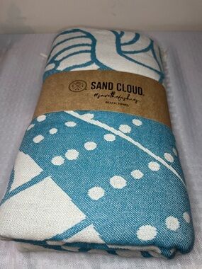 SAND CLOUD XL Towel - Whale Sharks
